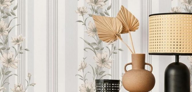 Decorate Your Home With Floral Wallpaper